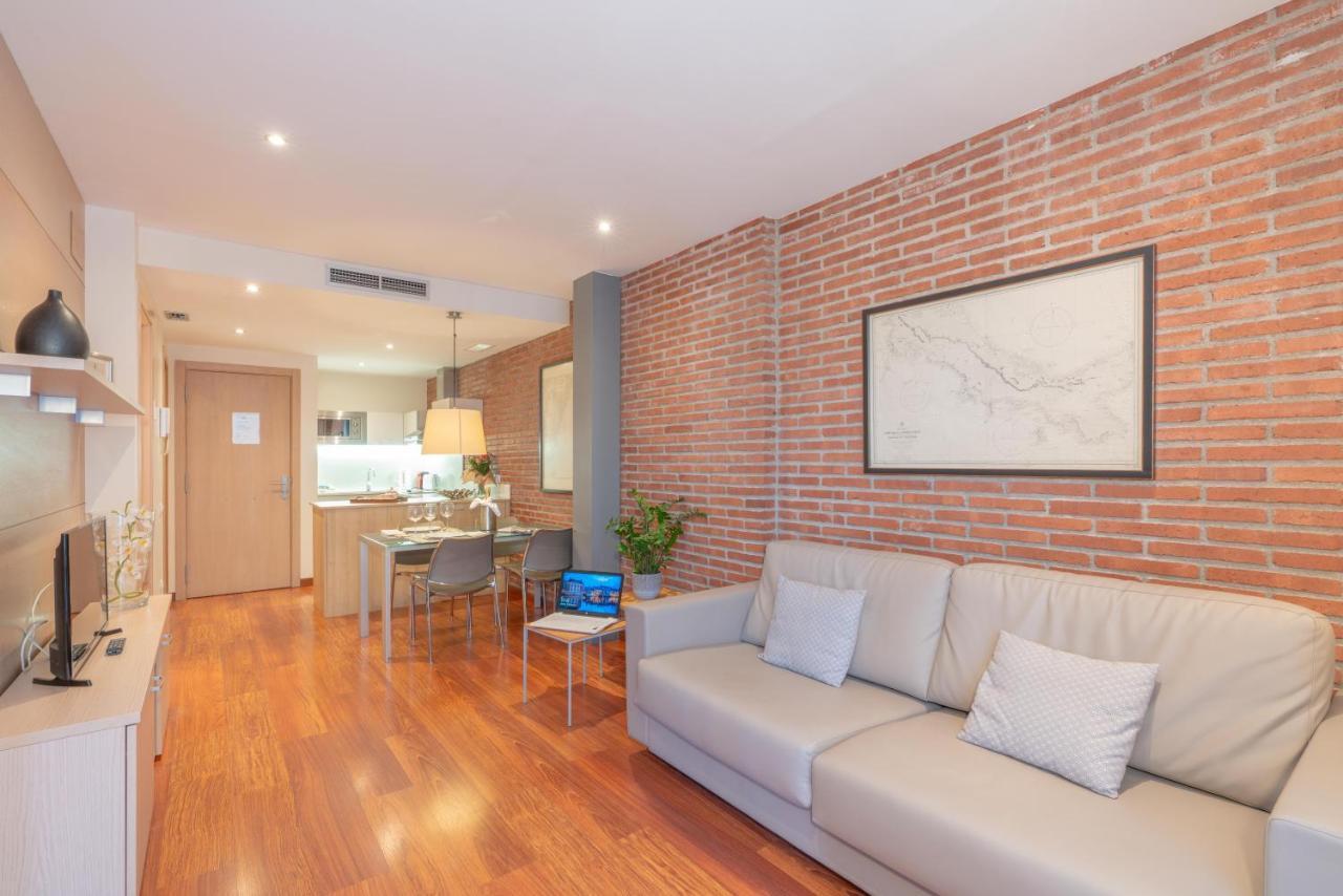 Serennia Cest Apartamentos Arc De Triomf Barselona Dış mekan fotoğraf