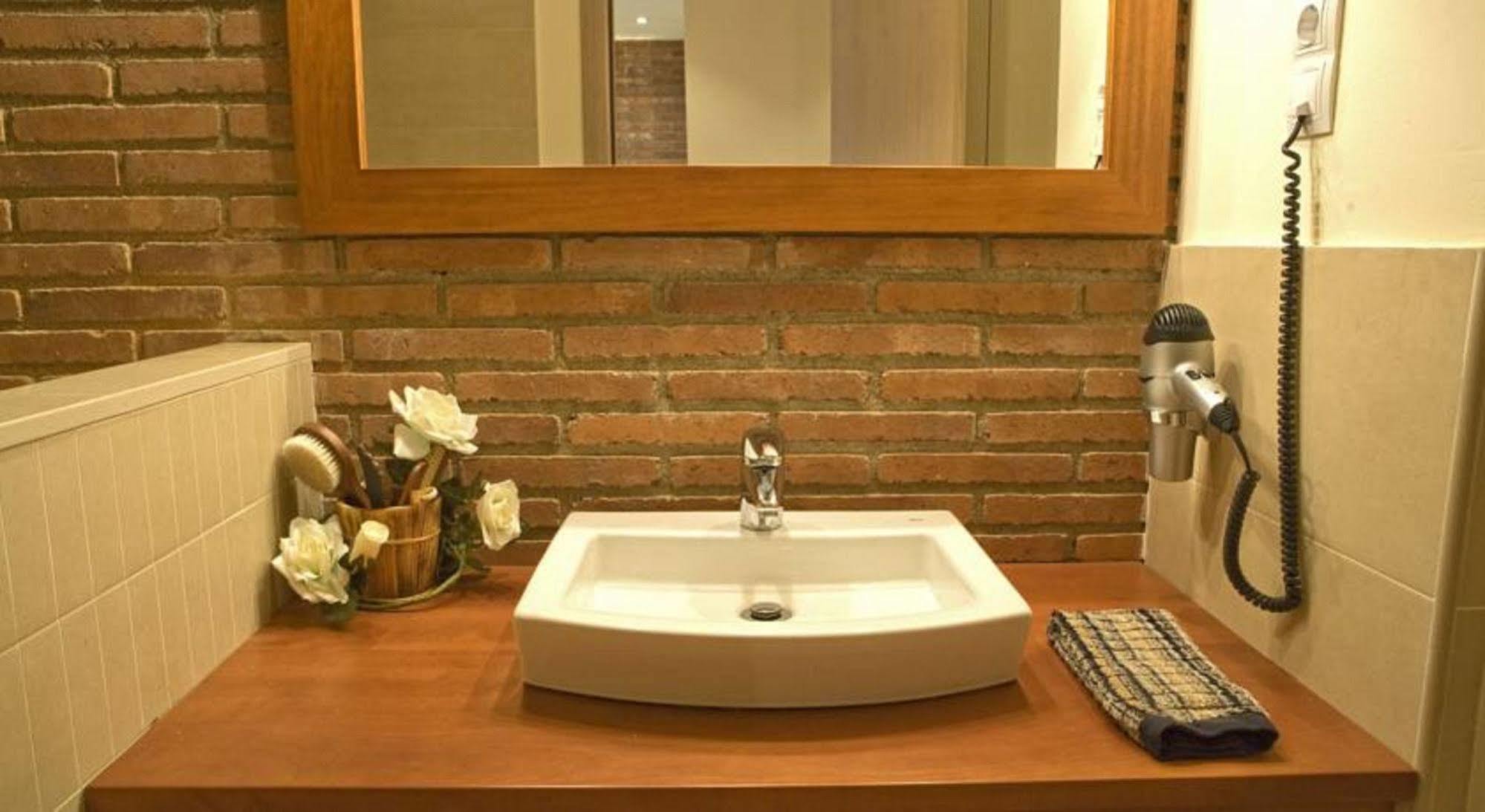 Serennia Cest Apartamentos Arc De Triomf Barselona Dış mekan fotoğraf